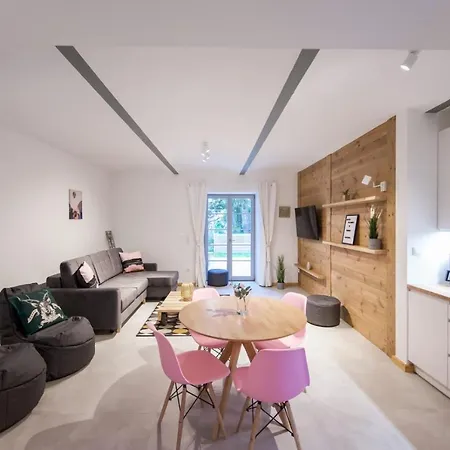 Im Zittauer Gebirge - Gemuetliche Und Moderne Mit Terrasse *