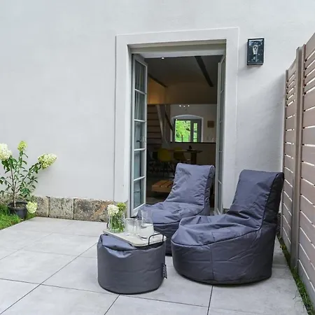 Im Zittauer Gebirge - Gemütliche Und Moderne Mit Terrasse Eckartsberg