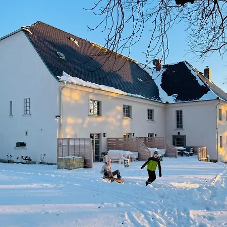 Im Zittauer Gebirge - Gemuetliche Und Moderne Mit Terrasse Eckartsberg