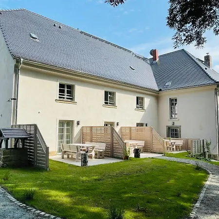 Im Zittauer Gebirge - Gemuetliche Und Moderne Mit Terrasse Apartment Eckartsberg