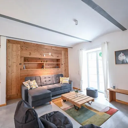 Im Zittauer Gebirge - Gemütliche Und Moderne Mit Terrasse Eckartsberg