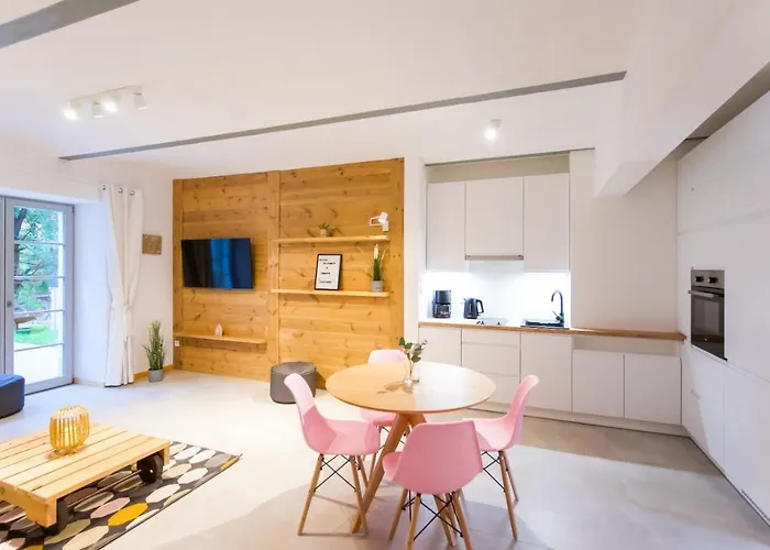 Im Zittauer Gebirge - Gemuetliche Und Moderne Mit Terrasse * Eckartsberg