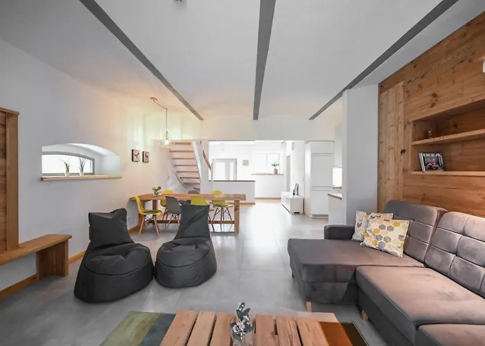 Im Zittauer Gebirge - Gemuetliche Und Moderne Mit Terrasse Eckartsberg