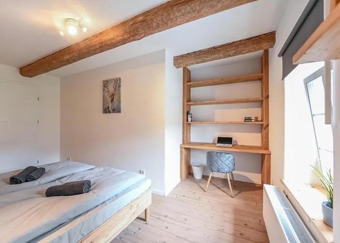 Im Zittauer Gebirge - Gemuetliche Und Moderne Mit Terrasse شقة *